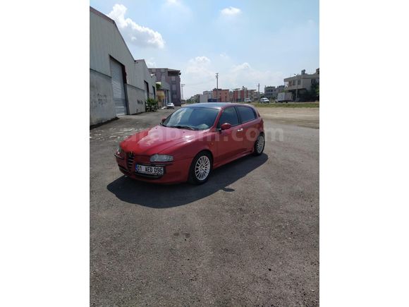 Sahibinden Alfa Romeo 147 1.6 TS Distinctive 2003 Model  265.000 km Kırmızı