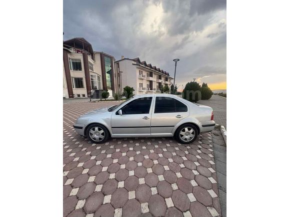 Sahibinden Volkswagen Bora 1.6 Trendline 2000 Model 