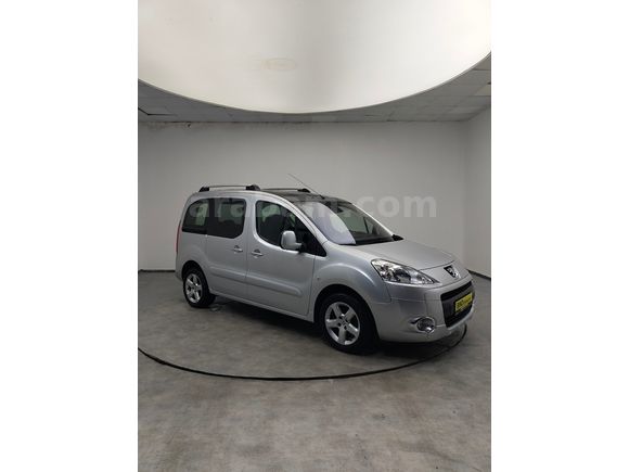 BMD OTOMOTİV 2012-246.000 KM PARTNER TEPEE PREMİUM ZENİTh P.