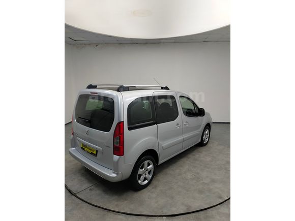 BMD OTOMOTİV 2012-246.000 KM PARTNER TEPEE PREMİUM ZENİTh P.