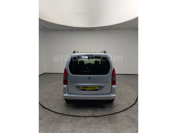 BMD OTOMOTİV 2012-246.000 KM PARTNER TEPEE PREMİUM ZENİTh P.