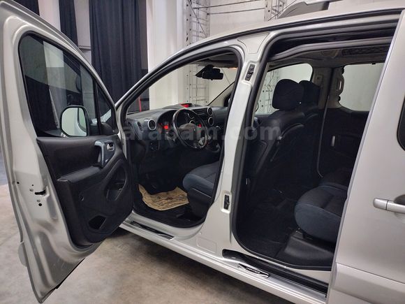BMD OTOMOTİV 2012-246.000 KM PARTNER TEPEE PREMİUM ZENİTh P.