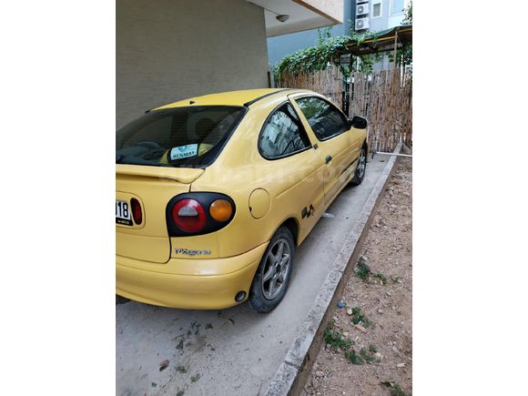 Sahibinden Renault Megane 1.6 Coupe RN 1998 Model