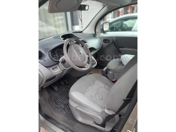 Sahibinden Renault Kangoo Multix 1.5 dCi Expression 2011 Model