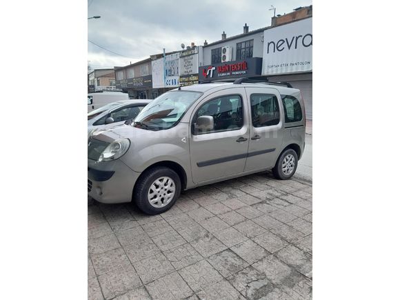 Sahibinden Renault Kangoo Multix 1.5 dCi Expression 2011 Model