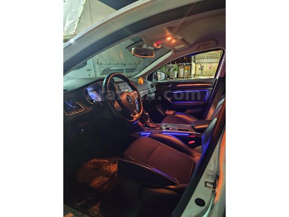 Sahibinden Renault Megane 1.5 Blue DCI Icon 2020 Model