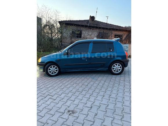 Sahibinden Renault Clio 1.6 klimalı RXT 2001 Model