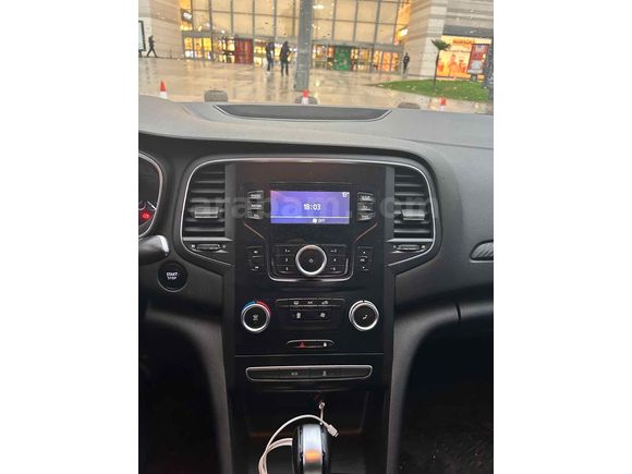 Sahibinden Renault Megane 1.5 Blue DCI Touch 2019 Model 
