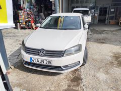 Sahibinden Volkswagen Passat 1.6 TDi BlueMotion Comfortline 2012 Model  214.000 km Beyaz