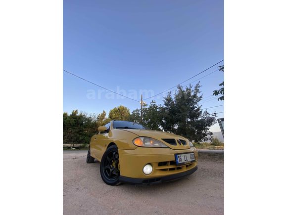 Sahibinden Renault Megane 1.6 Coupe Expression 2000 Model  345.000 km Sarı