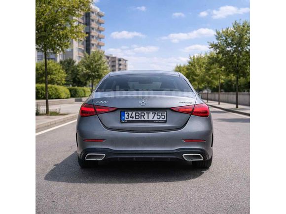 SAHİBİNDEN 2022 MERCEDES C200 AMG ARKA AKS HATASIZ BOYASIZ TRAMERSİZ 45.000 KM FÜME