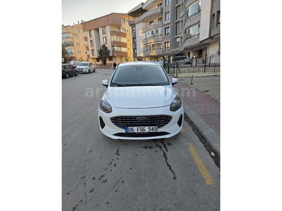 Sahibinden 2023 Model Değişensiz Boyasız Full Hybrid Fiesta Ankara