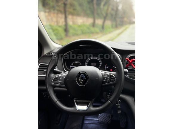 Sahibinden Renault Megane 1.3 TCe Joy 2020 Model