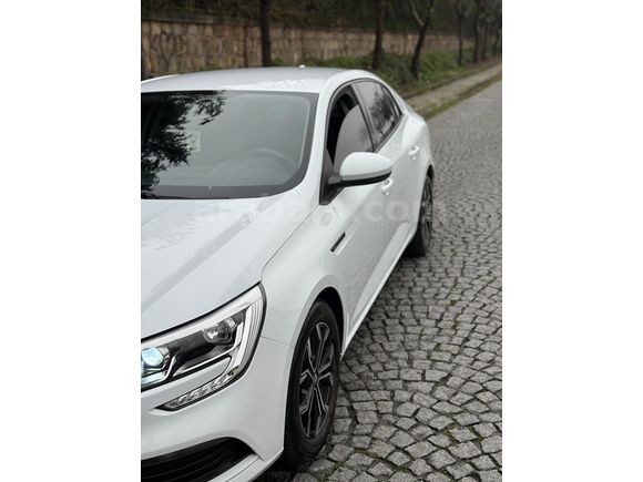 Sahibinden Renault Megane 1.3 TCe Joy 2020 Model