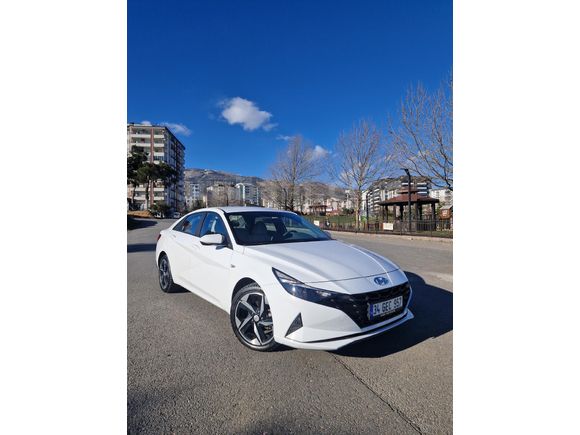 Sahibinden Hyundai Elantra 1.6 MPI Style Comfort 2022 Model  80.000 km Beyaz