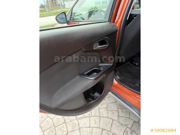 CEVHER MOTORS'DAN TEMİZ EGEA CROSS