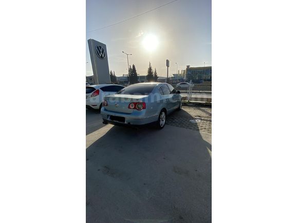 Sahibinden Volkswagen Passat 2.0 TDi Comfortline 2009 Model  330.000 km Mavi (metalik)