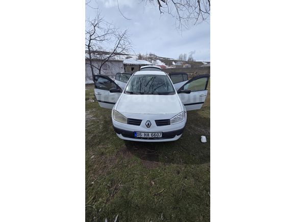 Sahibinden Renault Megane 1.6 Authentique 2005 Model
