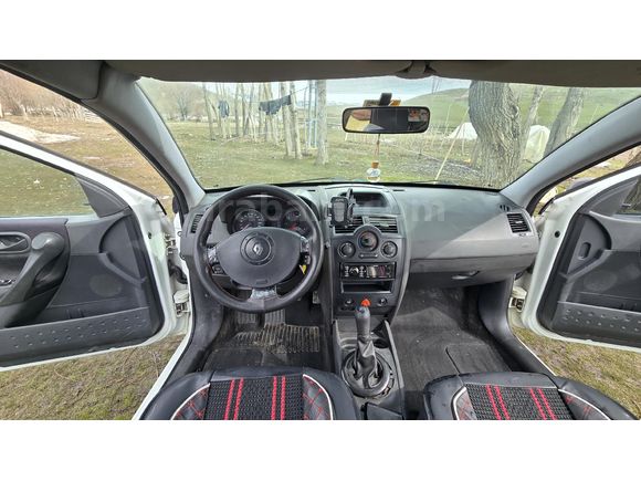 Sahibinden Renault Megane 1.6 Authentique 2005 Model