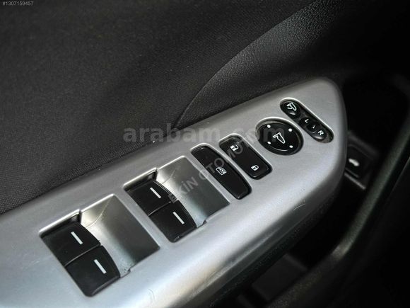2019 ÇIKIŞ HASAR KAYITSIZ MAKYAJLI KASA SUNROOF GERİ GÖRÜŞ FULL