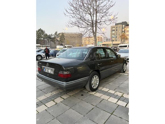 Sahibinden Mercedes - Benz E 200 1993 Model