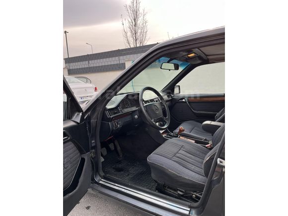 Sahibinden Mercedes - Benz E 200 1993 Model