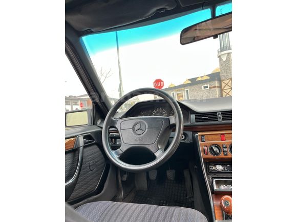 Sahibinden Mercedes - Benz E 200 1993 Model