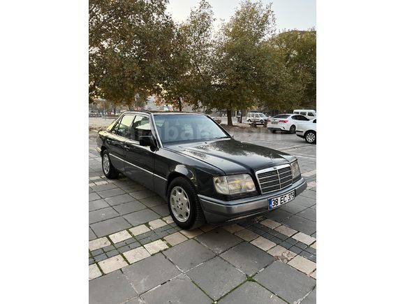 Sahibinden Mercedes - Benz E 200 1993 Model