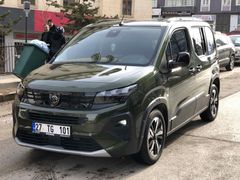 Sahibinden Peugeot Rifter 1.5 BlueHDI GT 2025 Model 