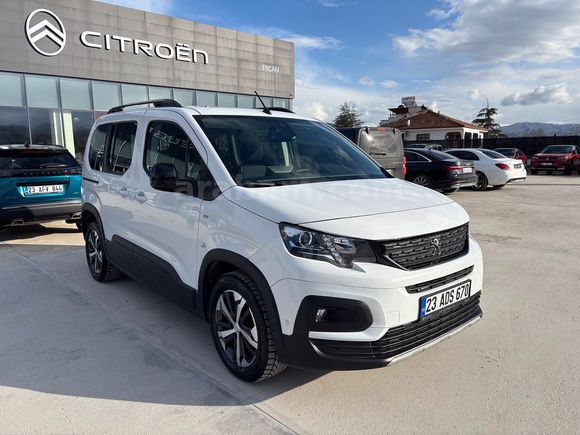 Sahibinden Peugeot Rifter 1.5 BlueHDI GT 2023 Model 