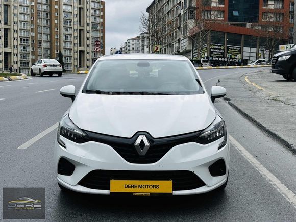 DERE MOTORS'DAN 2022 MODEL RENAULT CLIO 108,000 KM