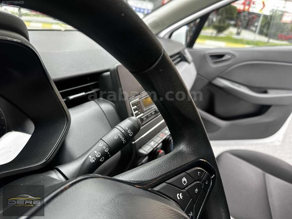 DERE MOTORS'DAN 2022 MODEL RENAULT CLIO 108,000 KM