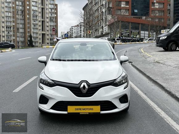 DERE MOTORS'DAN 2022 MODEL RENAULT CLIO 108,000 KM