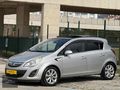 YEŞİLMOTORSDAN CAM TAVANLI OPEL CORSA