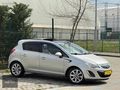 YEŞİLMOTORSDAN CAM TAVANLI OPEL CORSA
