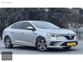 ALMALI AUTO 2023 1.3 TCE FUL SERVS BAKMLI 43 KM 0,68 KREDİ