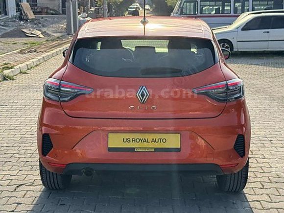 2024 MODEL RENAULT CLİO 1.0TCE 9BİN KM HATASIZ/1.050.000TL KREDİ