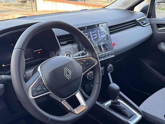 2024 MODEL RENAULT CLİO 1.0TCE 9BİN KM HATASIZ/1.050.000TL KREDİ