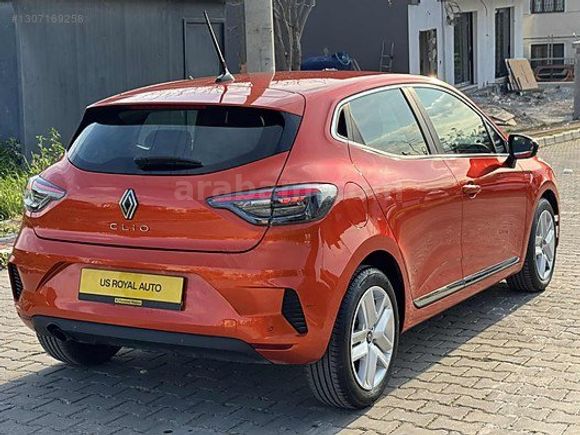 2024 MODEL RENAULT CLİO 1.0TCE 9BİN KM HATASIZ/1.050.000TL KREDİ