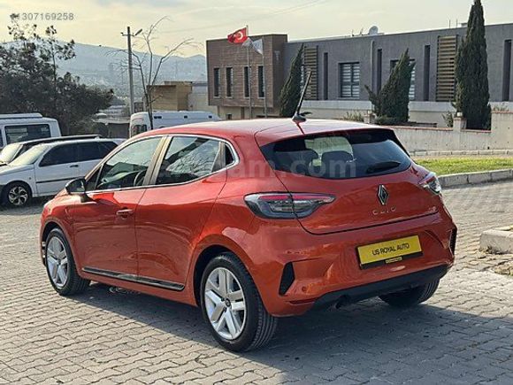 2024 MODEL RENAULT CLİO 1.0TCE 9BİN KM HATASIZ/1.050.000TL KREDİ