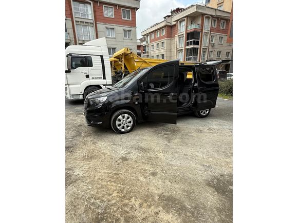 Sahibinden Opel Combo 1.5 CDTI Ultimate 2022 Model