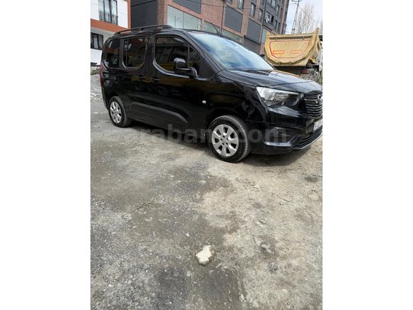 Sahibinden Opel Combo 1.5 CDTI Ultimate 2022 Model