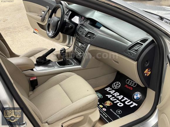 KARATUT AUTO'DAN 2013 BOYASIZ LATİTUDE 1.5 DCİ KK TEK ÇKM 0 KOM