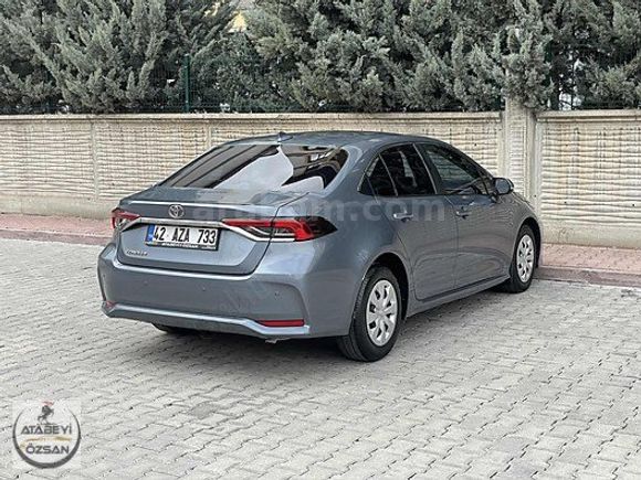 DEĞİŞENSİZ HATASIZ 2022 COROLLA 1.5 vision multidrive s
