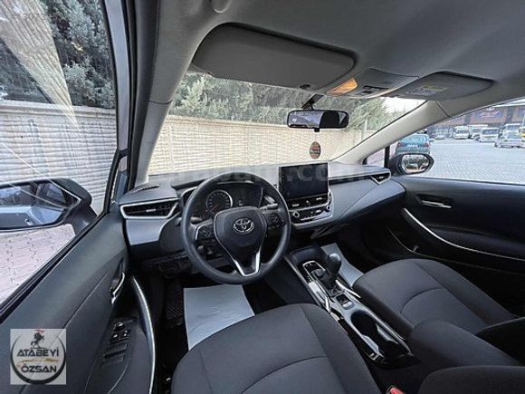 DEĞİŞENSİZ HATASIZ 2022 COROLLA 1.5 vision multidrive s