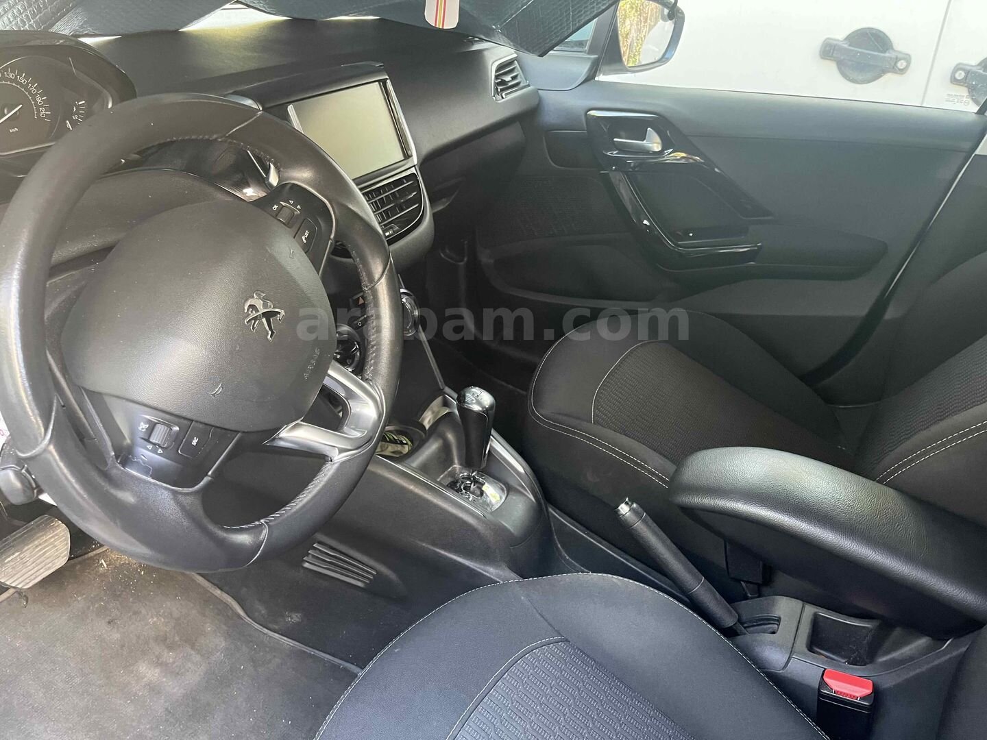 Sahibinden Peugeot 208 1.2 PureTech Access 2018 Model İzmir 67.000 km Beyaz 7