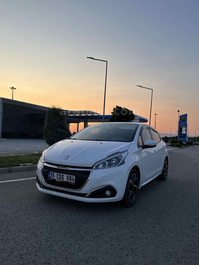 Sahibinden Peugeot 208 1.2 PureTech Access 2018 Model İzmir 67.000 km Beyaz 2
