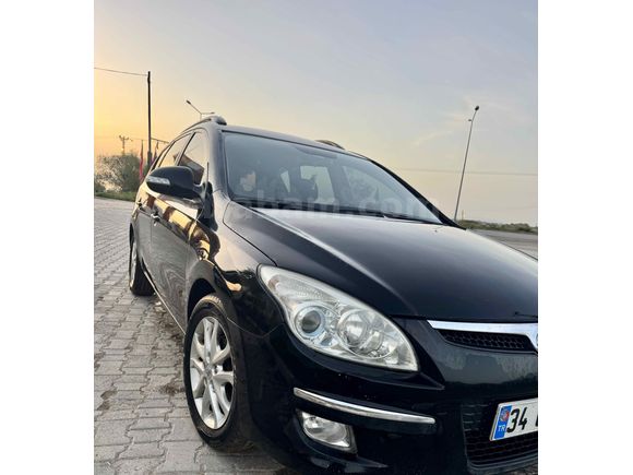 Sahibinden Hyundai i30 1.6 CRDi CW Mode 2010 Model 
