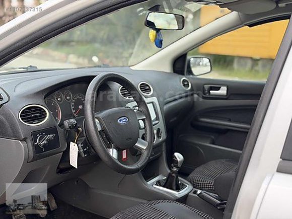 HATASIZ 2008 MODEL FORD FOCUS
