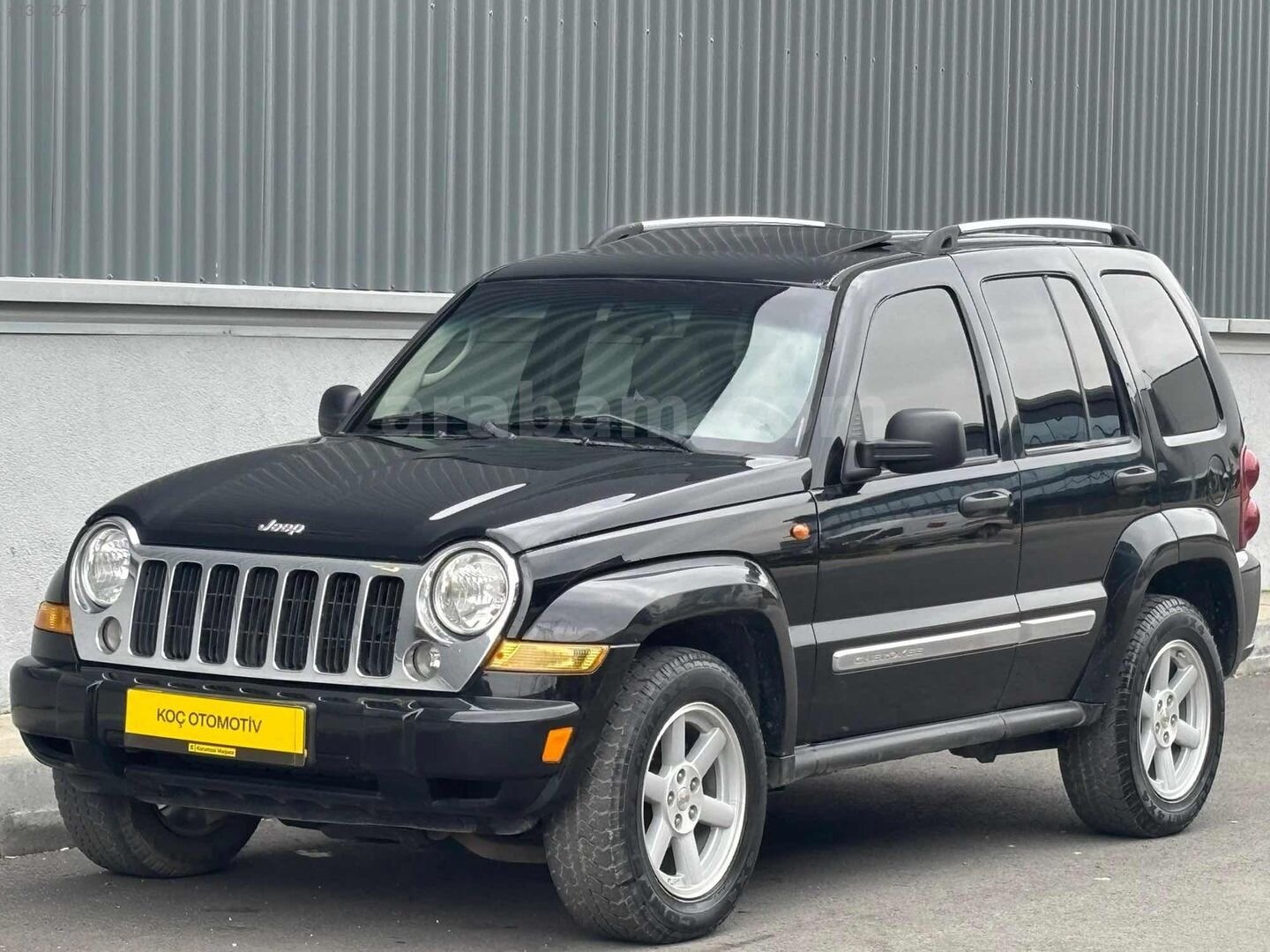 Galeriden Jeep Cherokee 2.8 CRD Limited 2006 Model Sakarya 178.000 km Siyah 5